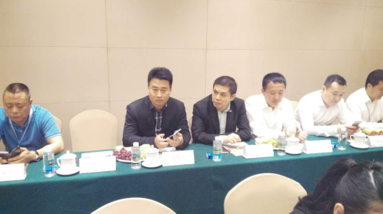 仟億達(dá)作為龍商會成員，積投身節(jié)能環(huán)保能源事業(yè)，利用生物質(zhì)多聯(lián)產(chǎn)、碳交易等業(yè)務(wù)為龍江做貢獻(xiàn)，助力龍江經(jīng)濟(jì)發(fā)展。